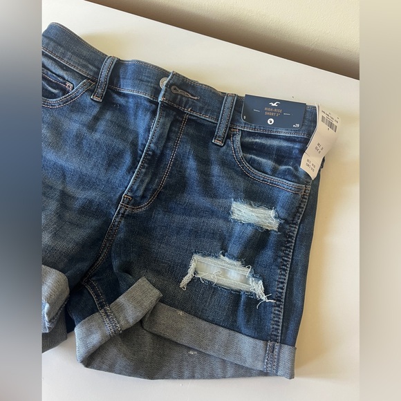 NWT HOLLISTER perfect summer shorts High Rise 3” - Picture 9 of 9